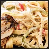 Jerk Chicken Fettuccine Alfredo (Halal)