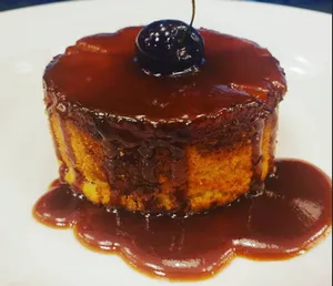 Pineapple Upside Down Cake with Berry