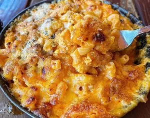MAC & CHEESE